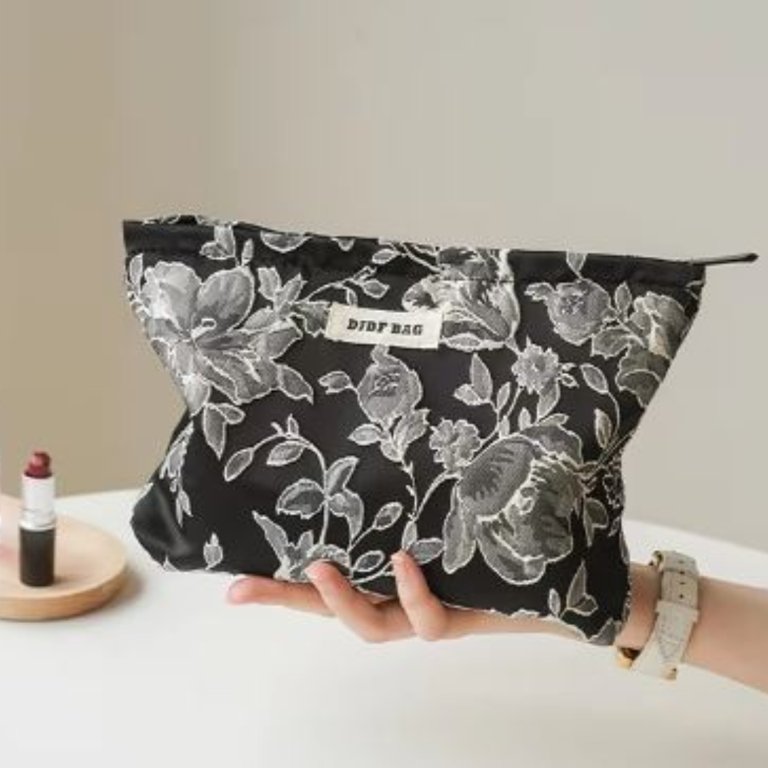 Lisa Toillettas | Elegante make-uptas met bloemenprint