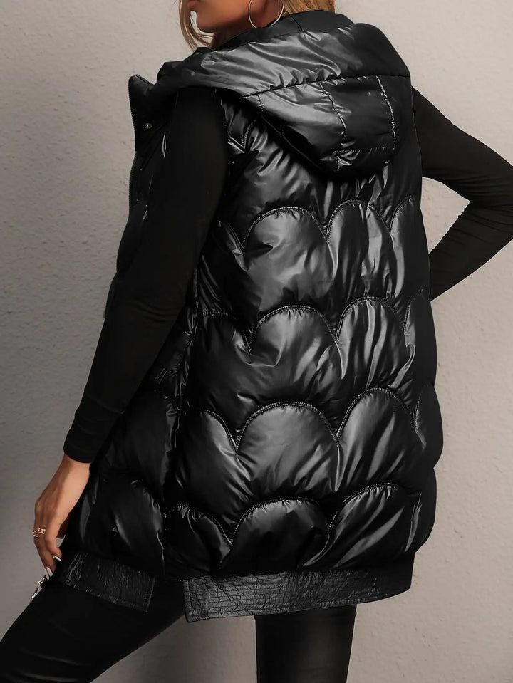 Clara Puffy Bodywarmer | Trendy lange Puffer gewatteerde bodywarmer met capuchon voor dames