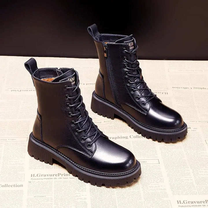 Lisa Boots | Zwarte leren winterlaarzen met fleece voering voor dames